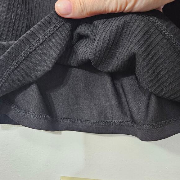 Revolve Privacy Please Lana Top Black Ruched Short Sleeve Ruffle Size Small Crop - Picture 4 of 7